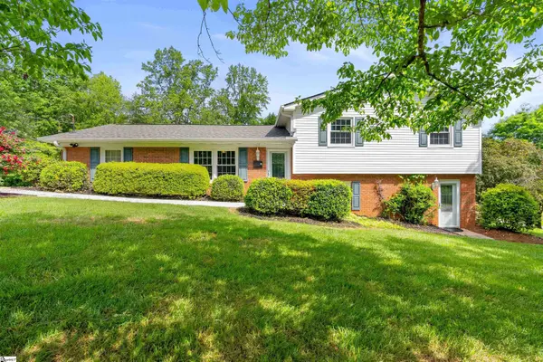 225 E Powers Drive, Easley, SC 29640