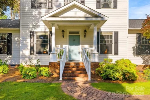 216 Saint Andrews BLVD, Campobello, SC 29322