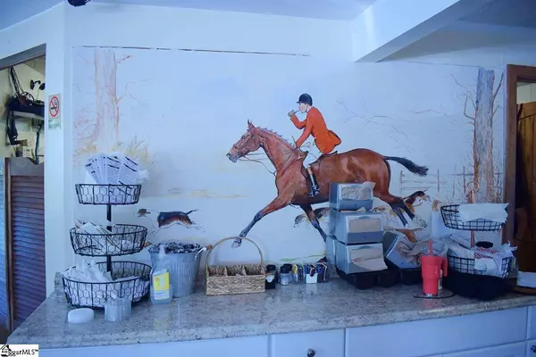 22345 Asheville Highway, Landrum, SC 29356