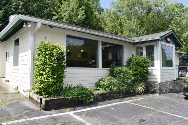 22345 Asheville Highway, Landrum, SC 29356