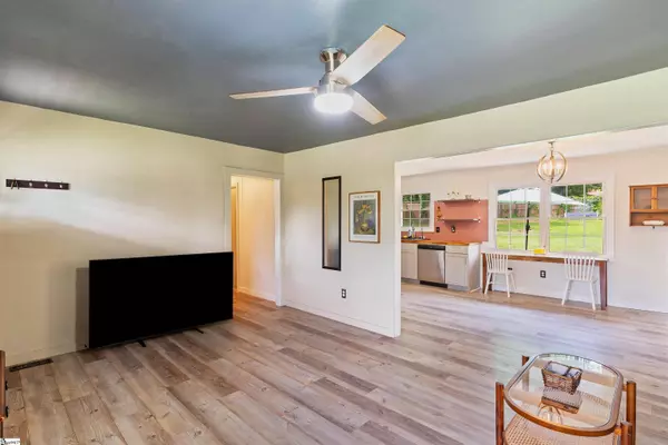 381 Mountain View Street, Forest City, NC 28043