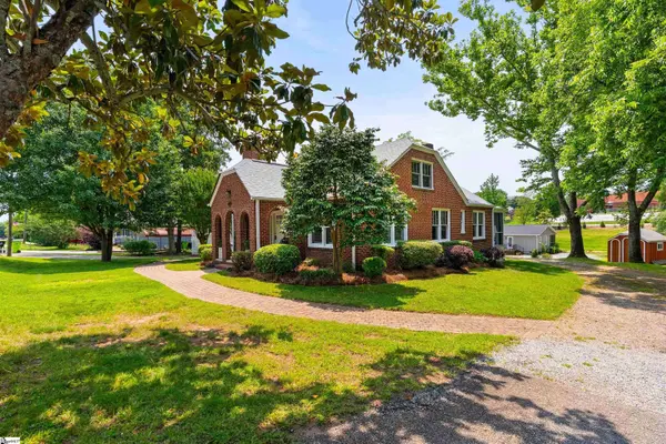 1302 E Rutherford Street, Landrum, SC 29356