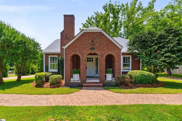 1302 E Rutherford Street, Landrum, SC 29356