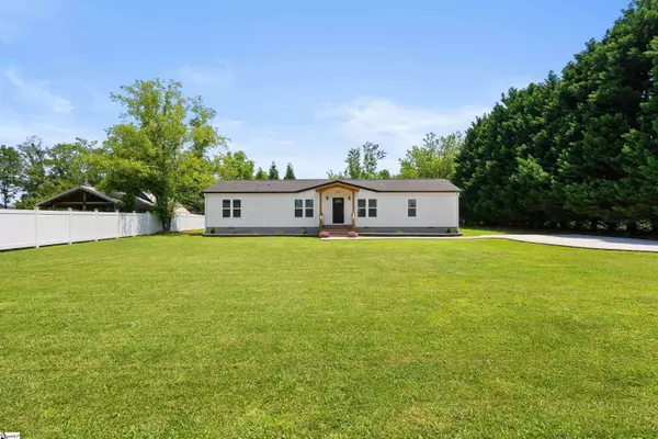 345 Broken Chimney Road, Inman, SC 29349