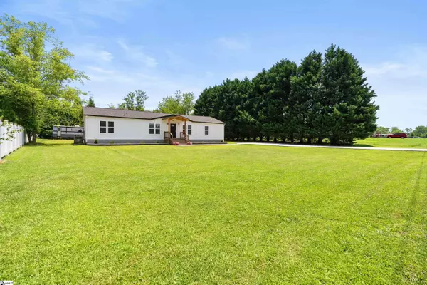 345 Broken Chimney Road, Inman, SC 29349