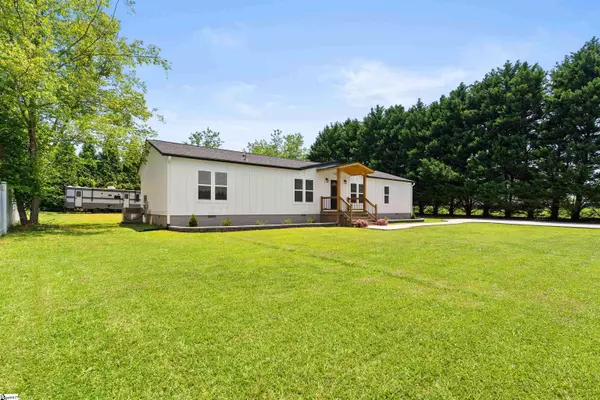 345 Broken Chimney Road, Inman, SC 29349