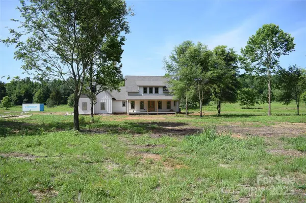 960 Johnson RD, Columbus, NC 28722