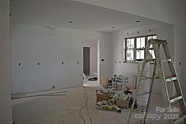 960 Johnson RD, Columbus, NC 28722
