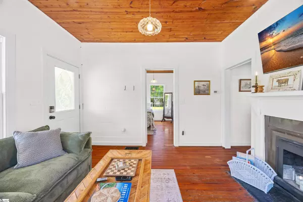 720 Highway 14, Landrum, SC 29356