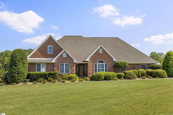 350 Royal Burgess Drive, Campobello, SC 29322