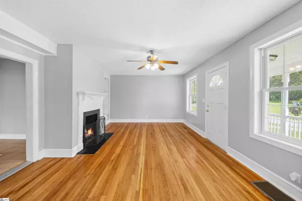 130 Old Locust Hill Road, Taylors, SC 29687