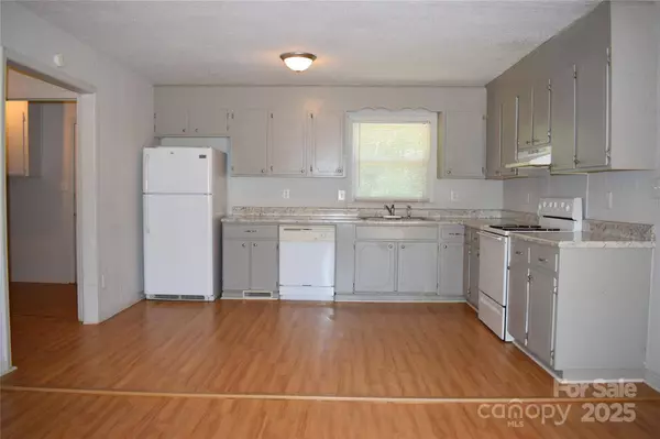 111 Mary Ann RD, Grover, NC 28073