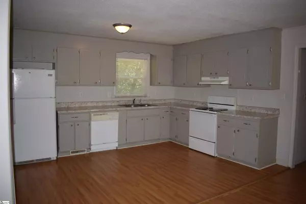 111 Mary Ann Road, Grover, NC 28073