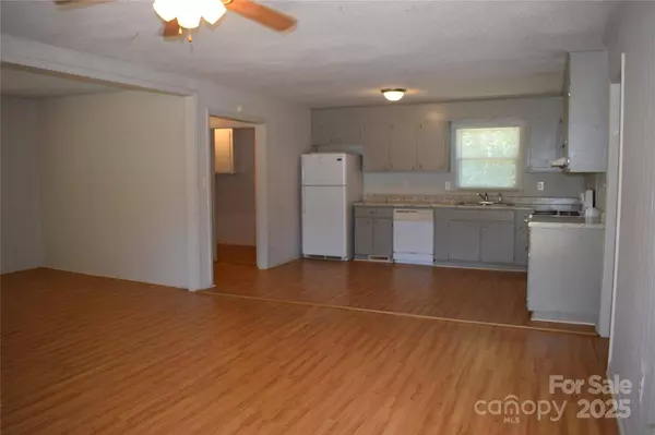 111 Mary Ann RD, Grover, NC 28073