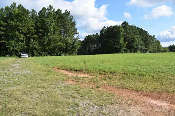 1302 W Melvin Hill RD, Columbus, NC 28722