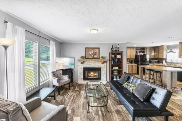 107 Breanna Court, Easley, SC 29640