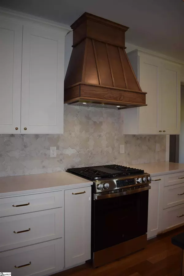 960 Johnson Road, Columbus, NC 28722