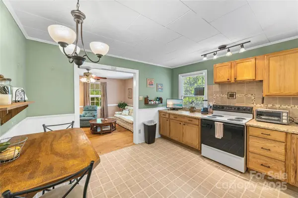 95 Blanton ST, Columbus, NC 28722