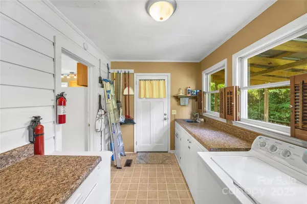 95 Blanton ST, Columbus, NC 28722