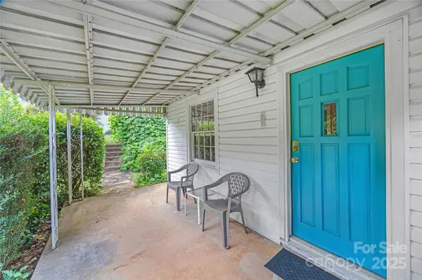 95 Blanton ST, Columbus, NC 28722