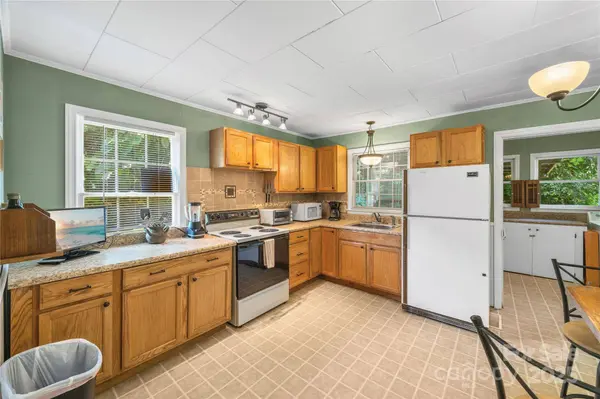 95 Blanton ST, Columbus, NC 28722