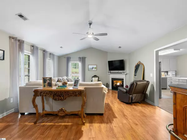 15990 Asheville Highway, Campobello, SC 29322