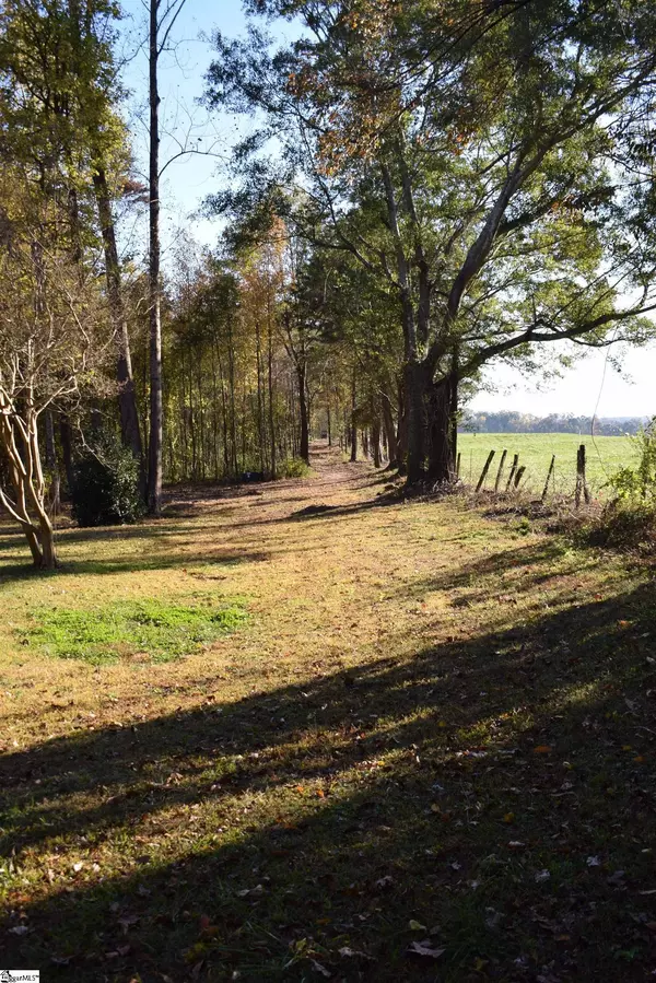 Highway 414, Taylors, SC 29687