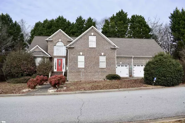 381 Royal Burgess Drive, Campobello, SC 29322