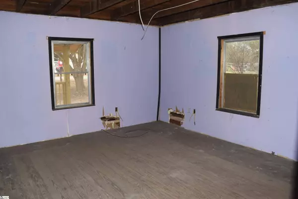 122 W 1st Street, Williamston, SC 29697