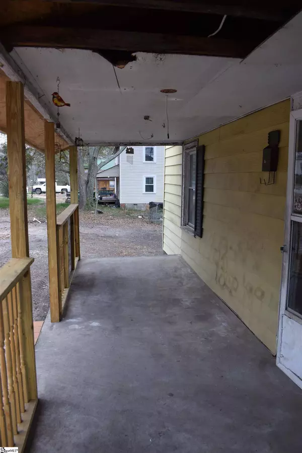 122 W 1st Street, Williamston, SC 29697