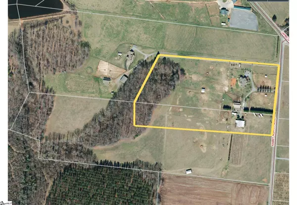 150 Rabbit Moffitt Road, Rutherfordton, NC 28139