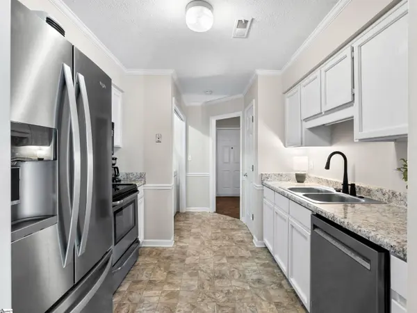 40 Wood Pointe Drive, Greenville, SC 29615