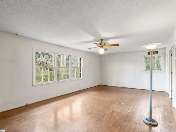 180 Johnnys Road, Inman, SC 29349