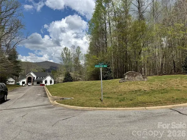 101 Autumn Leaves WAY, Marietta, SC 29661