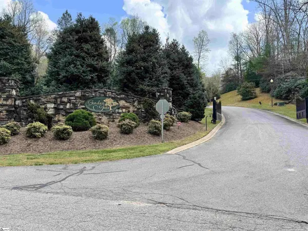 101 Autumn Leaves Way, Marietta, SC 29661