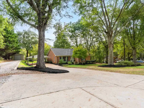 15990 Asheville Highway, Campobello, SC 29322