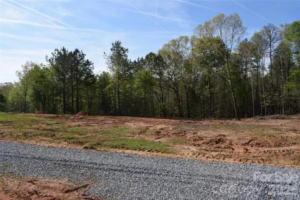 277 Philadelphia RD, Ellenboro, NC 28040