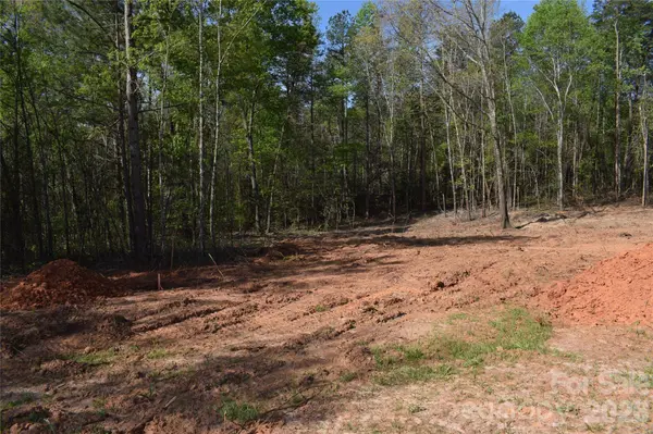 277 Philadelphia RD, Ellenboro, NC 28040