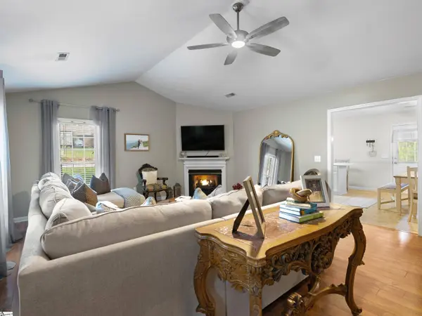 15990 Asheville Highway, Campobello, SC 29322