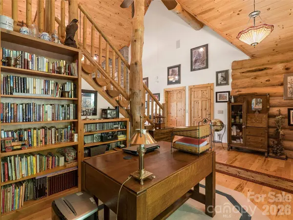 4004 Lake Adger Pkwy #32, Mill Spring, NC 28756