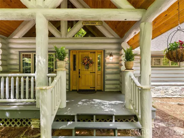 4004 Lake Adger Pkwy #32, Mill Spring, NC 28756