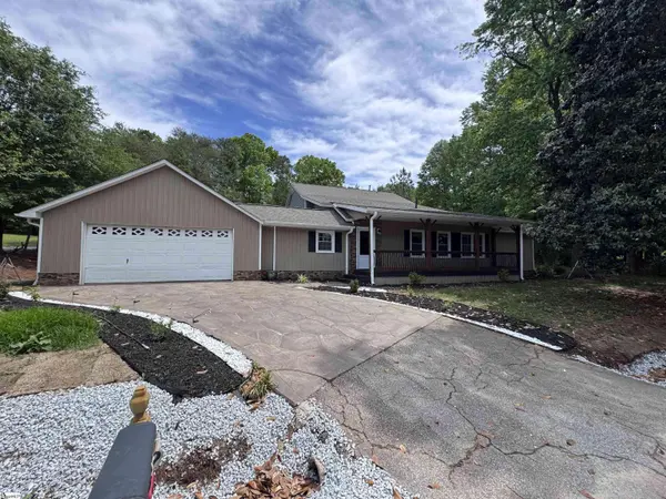 3936 Cripple Creek Road, Greer, SC 29651