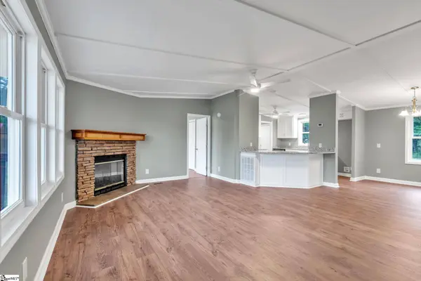 423 Valleybrook Lane, Greer, SC 29651