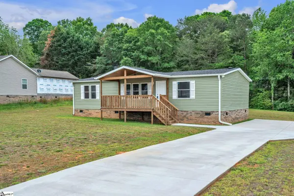 423 Valleybrook Lane, Greer, SC 29651