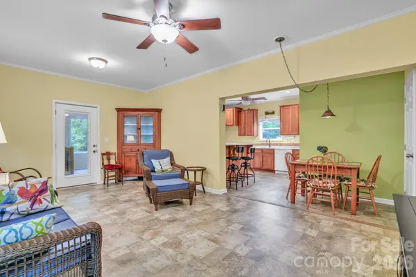 189 Friendly CIR, Saluda, NC 28773