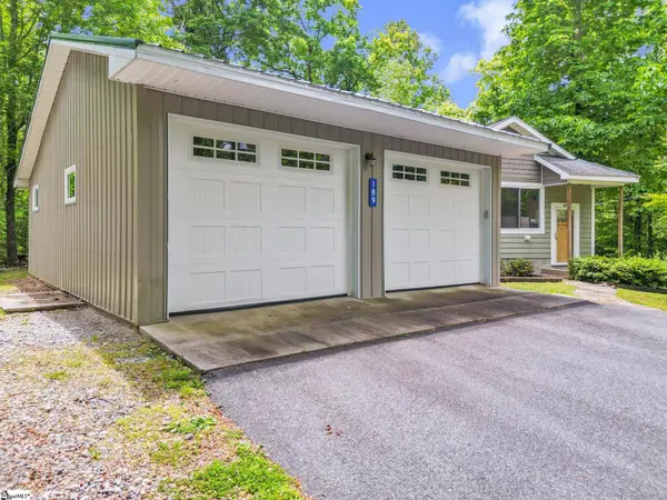 189 Friendly Circle, Saluda, NC 28773
