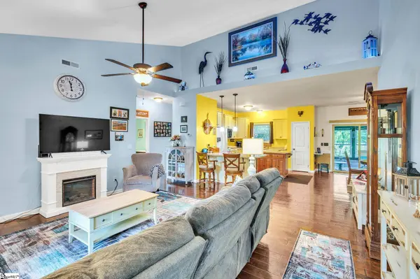 215 Cooleys Crest Lane, Inman, SC 29349
