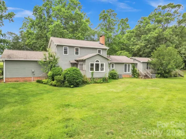 412 Smith RD, Landrum, SC 29356