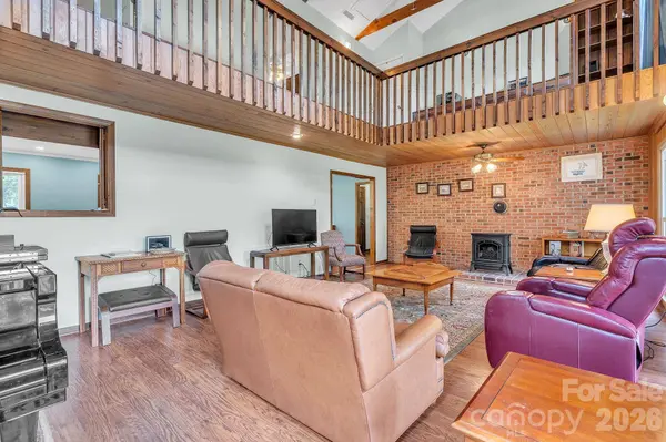 412 Smith RD, Landrum, SC 29356