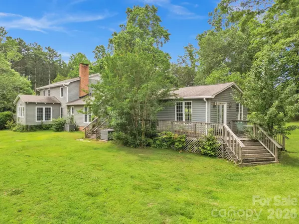 412 Smith RD, Landrum, SC 29356
